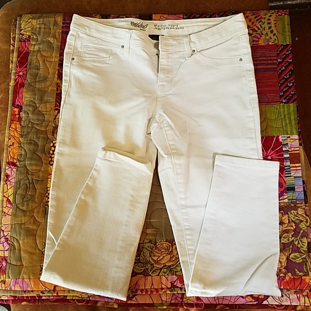 White Mossimo Jeggings